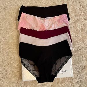 Set of 5 Victoria’s Secret “secret illusions” no show hipster panties, medium